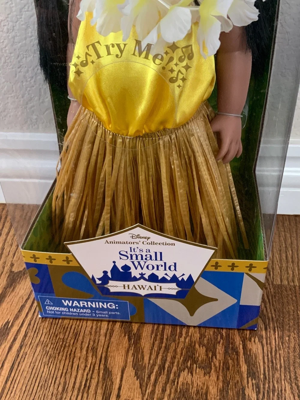 Disney Hawaii It’s a Small World Animator’s Collection Singing Doll New in Box